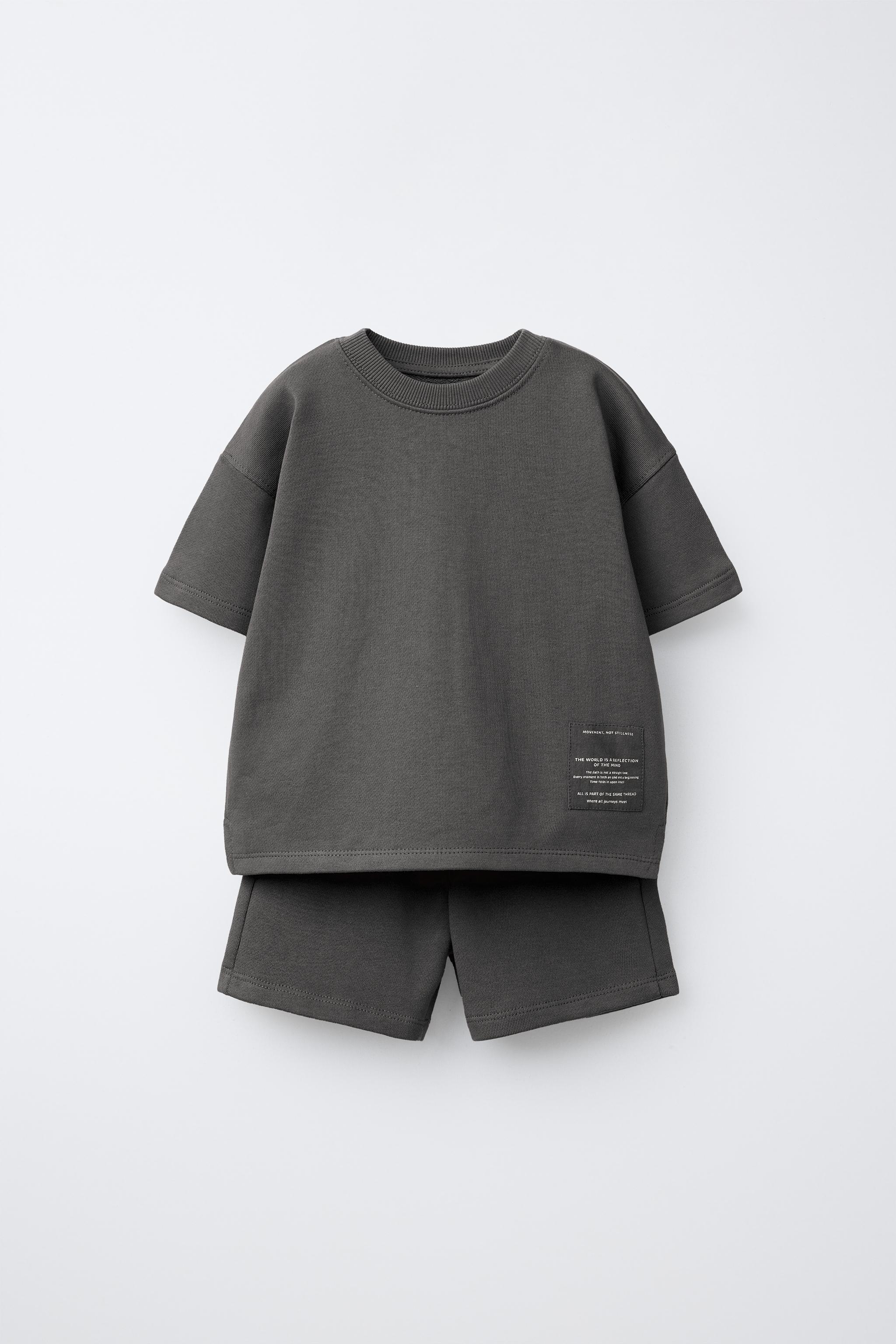 JOGGING T-SHIRT AND BERMUDA SET WITH LABEL